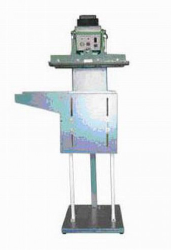 Wu-Hsing WVS series is installed one stronger Electromagnet to suit liquid & powder.  To save the power of operator.